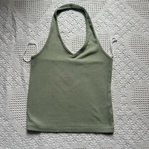 AMERICAN EAGLE TOP SIZE XS IN SAGE GREEN